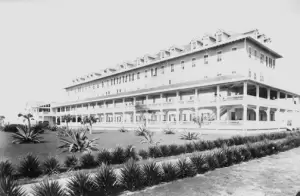 An image of Palm Beach Inn, the first iteration of the Breakers 